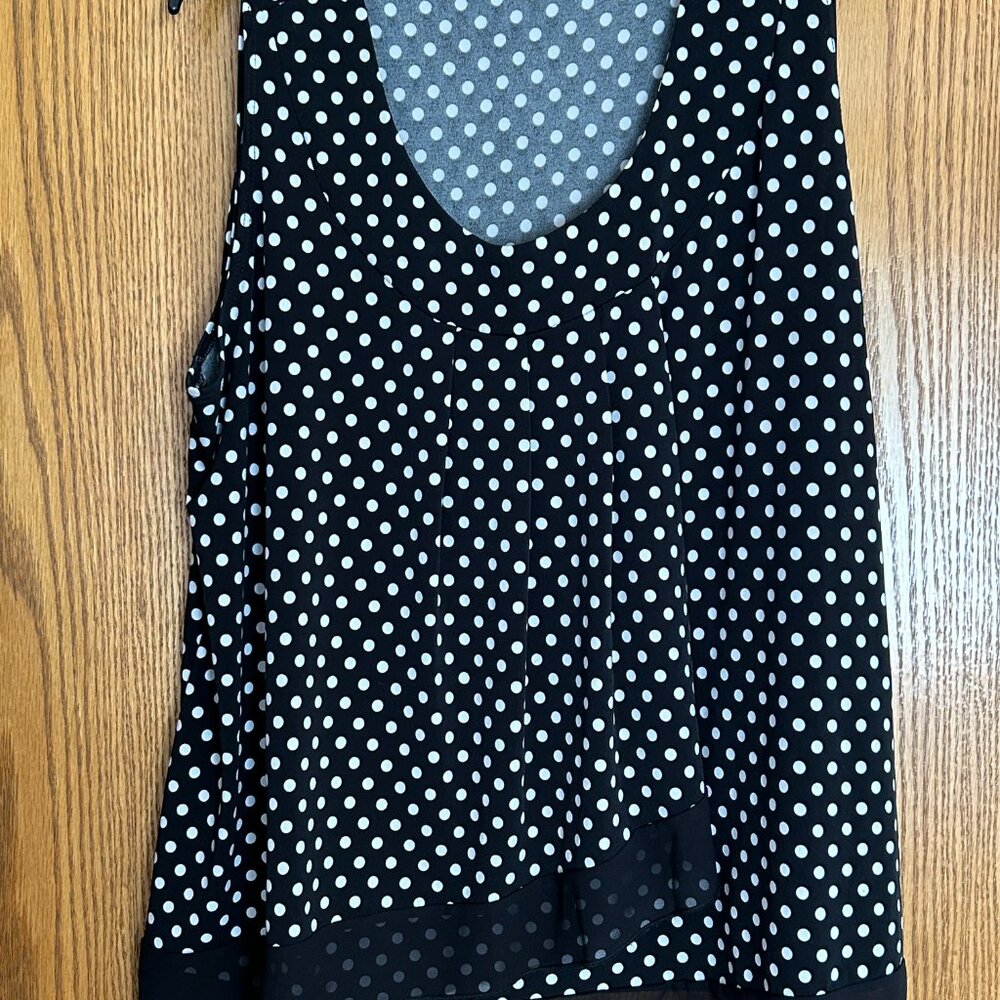 Dress Barn 1x Sleeveless Polka Dot Top